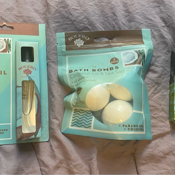 Makeup bundle - Picture 5 of 7